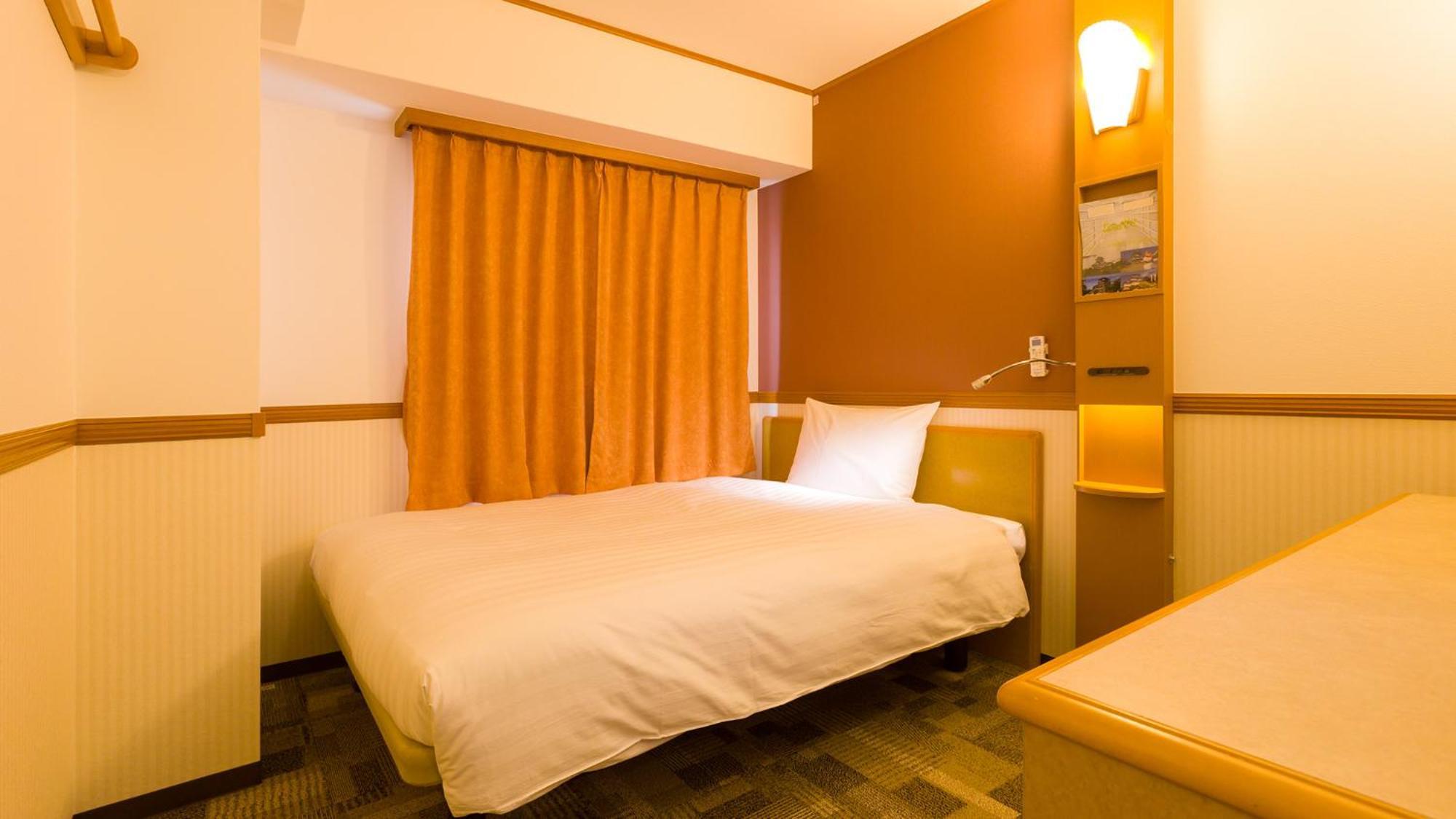 Toyoko Inn Tokyo Nihombashi Mitsukoshi Mae A4 Room photo