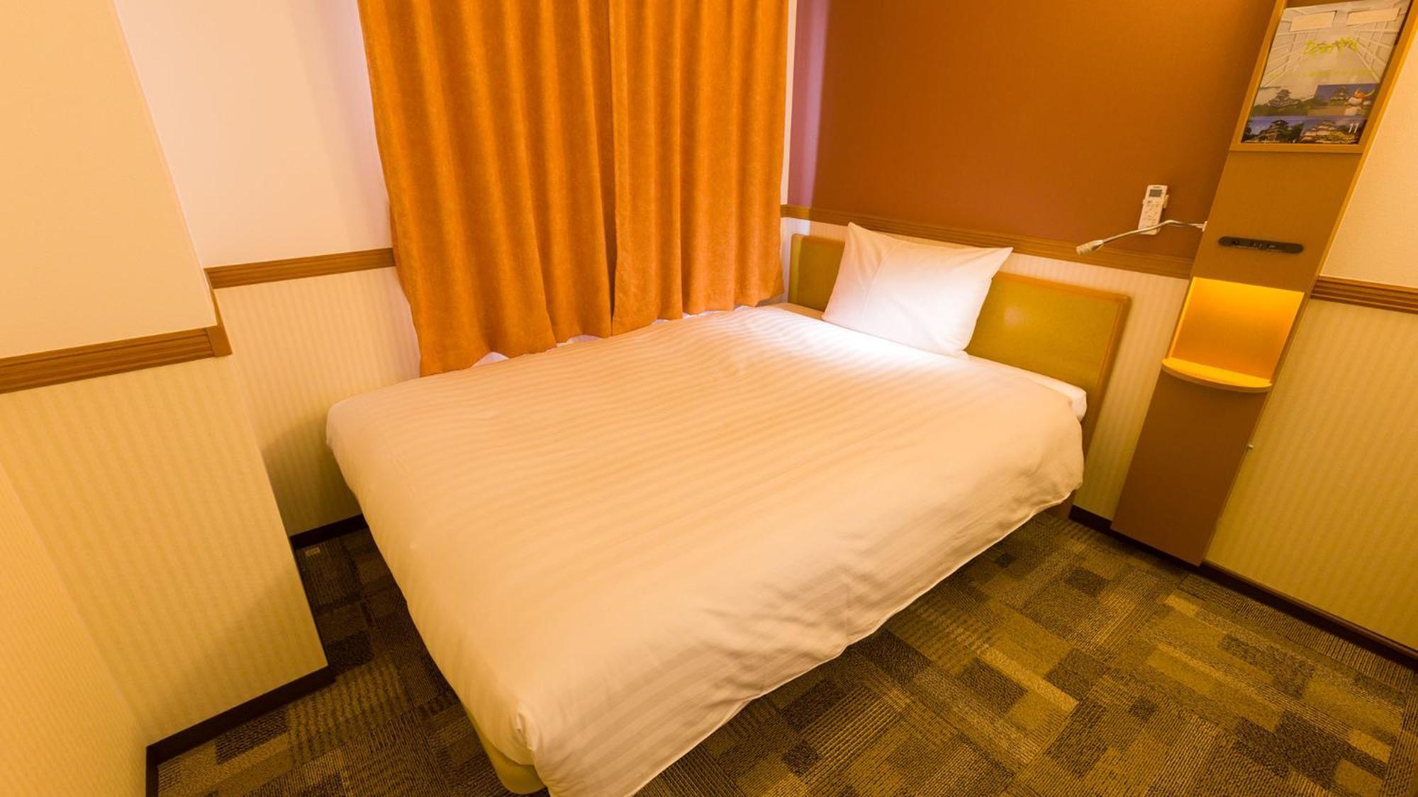Toyoko Inn Tokyo Nihombashi Mitsukoshi Mae A4 Room photo