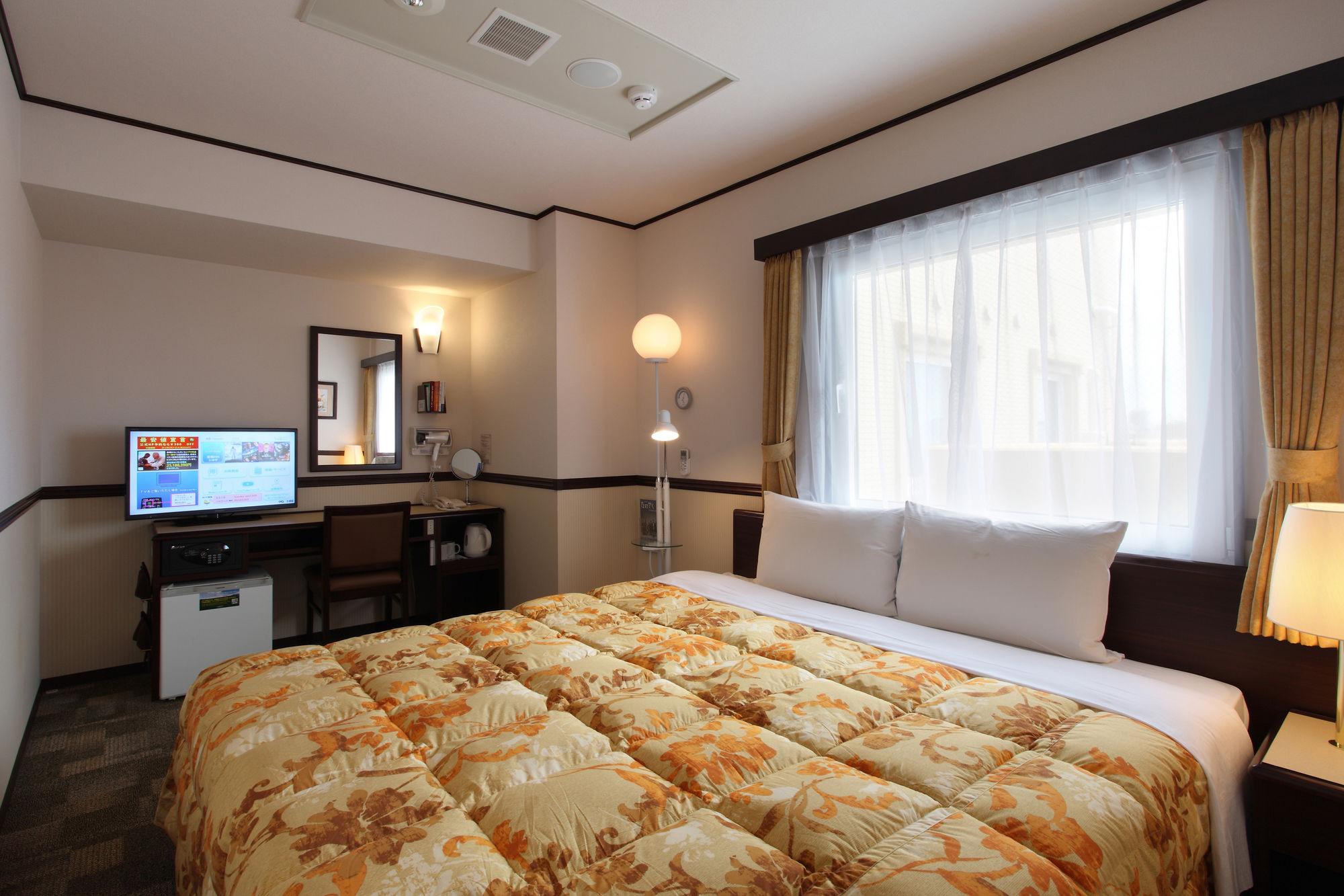 Toyoko Inn Tokyo Nihombashi Mitsukoshi Mae A4 Exterior photo